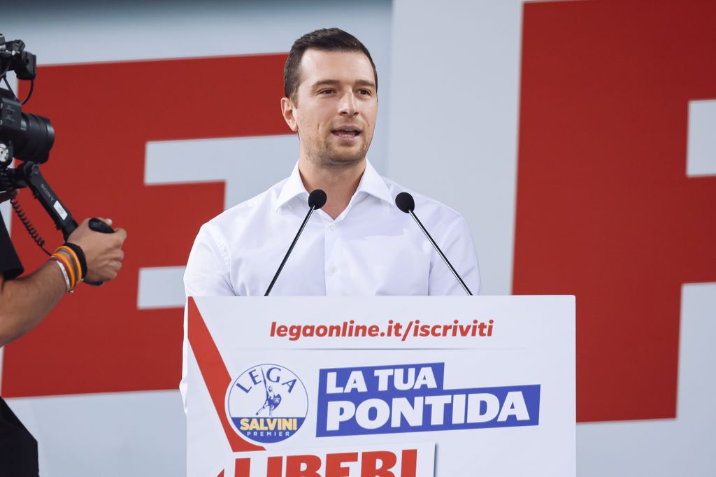 Jordan Bardella en un mitin político