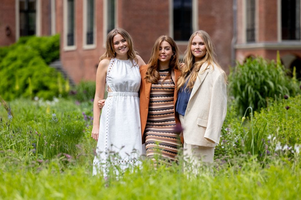 Ariane, Amalia y Alexia de Holanda, en junio de 2024