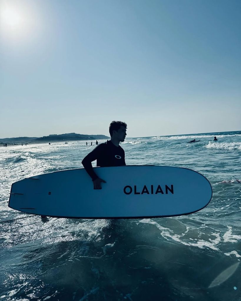 Demirhan Demircioğlu es un amante del surf