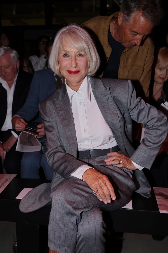 Incluso dentro de las canas existen diferentes tonos.