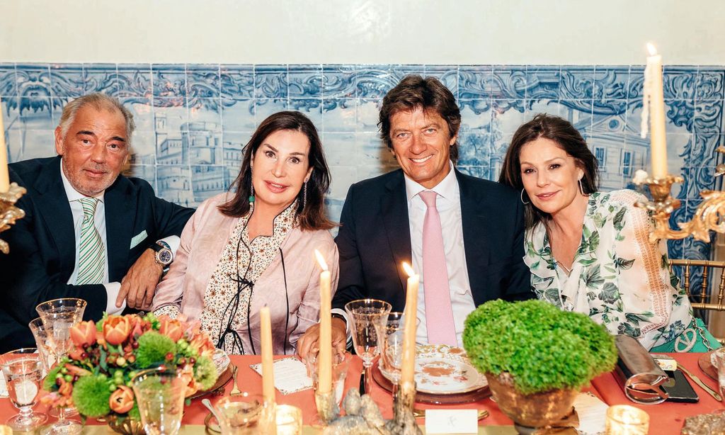 João Viegas Soares, Carmen Martínez-Bordiú, Fernando Espirito Santo, y Nuria González HOLA 4065