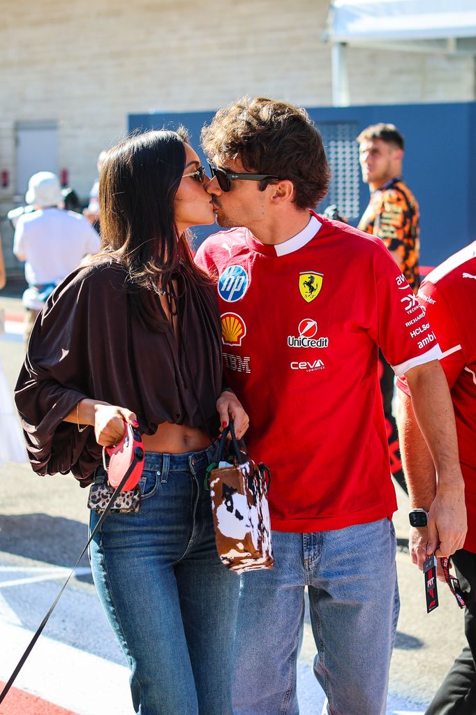 El romántico beso de la pareja frente a las cámaras el pasado octubre en Austin (Texas)