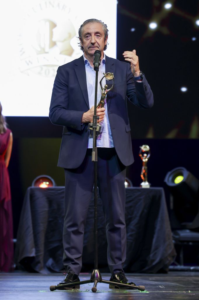 Josep Pedrerol recibiendo la Antena de Oro en 2025