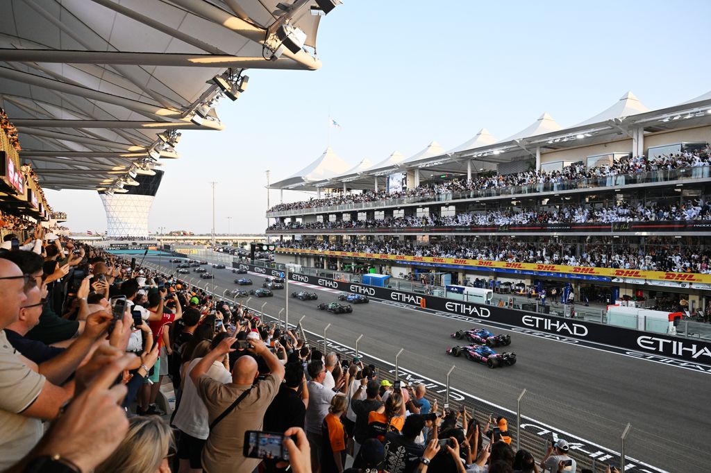 Las abarrotadas gradas del circuito de Yas Marina