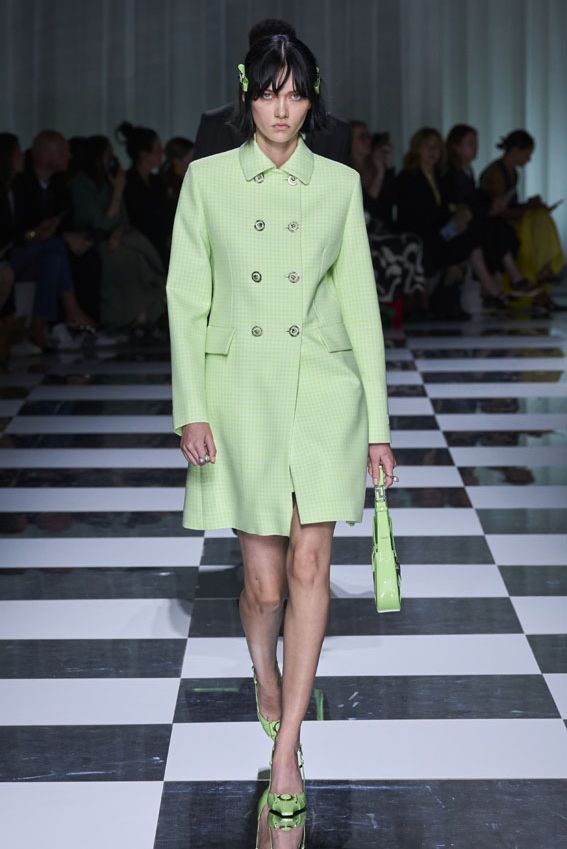 versace045a