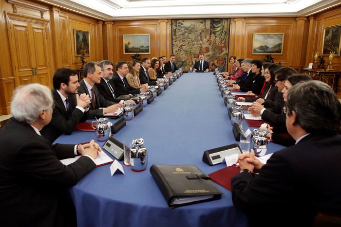 felipe reunion presidente y ministros