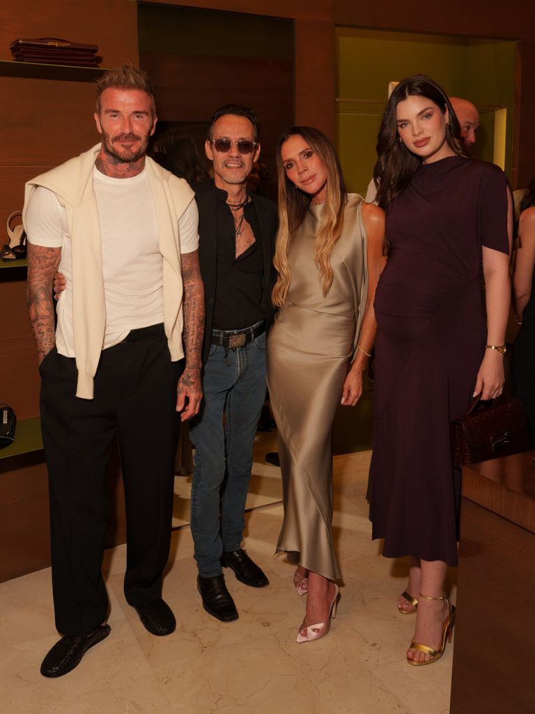 David y Victoria Beckham junto a Marc Anthony y Nadia Ferreira.
