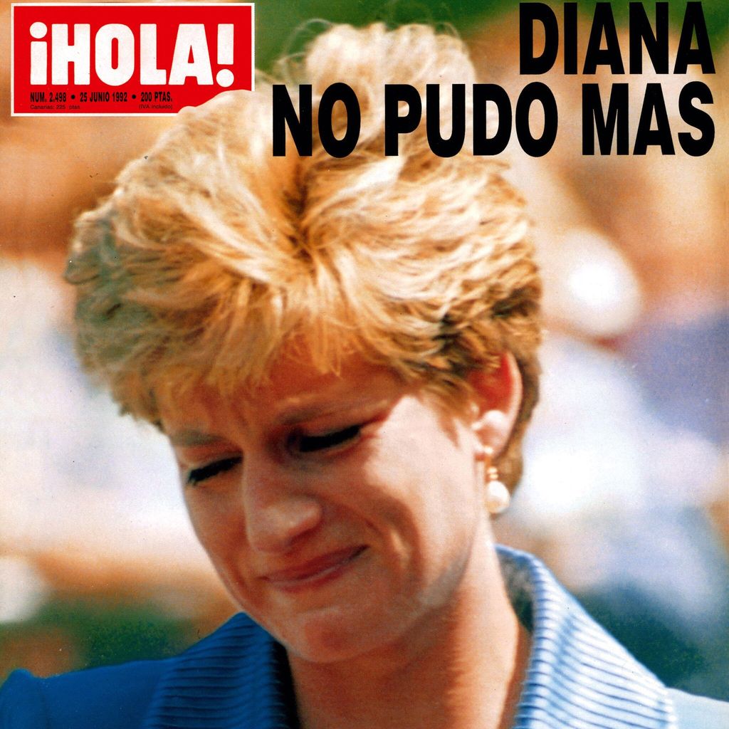 Isabel II HOLA PLUS