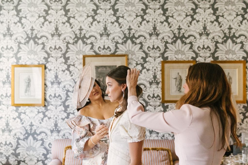 Diana con vestido de novia 'prêt-à-porter' de Alejandra Valero