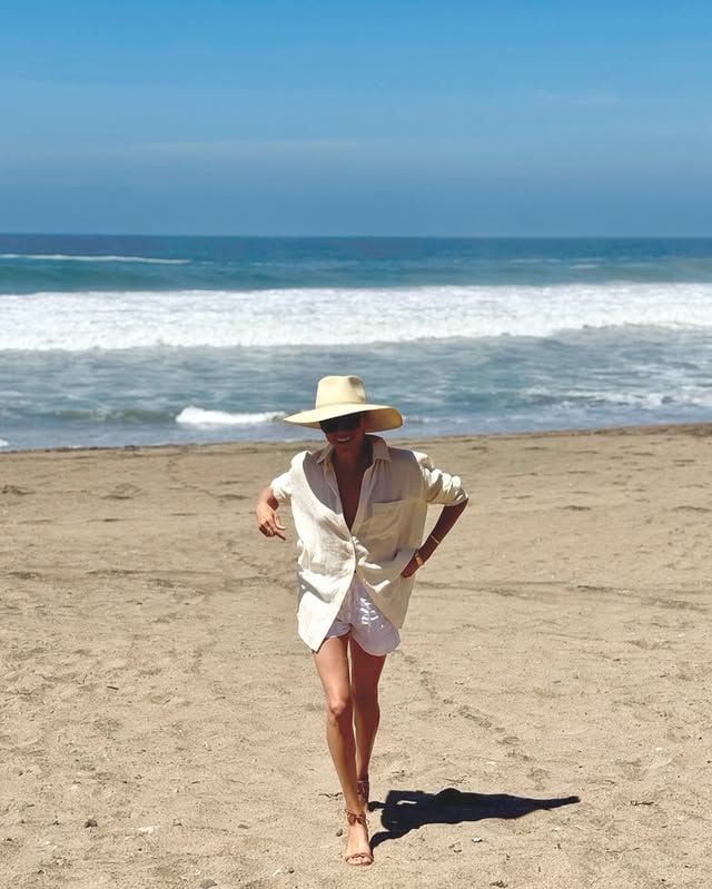 Meghan Markle se dejó ver disfrutando de un día de playa