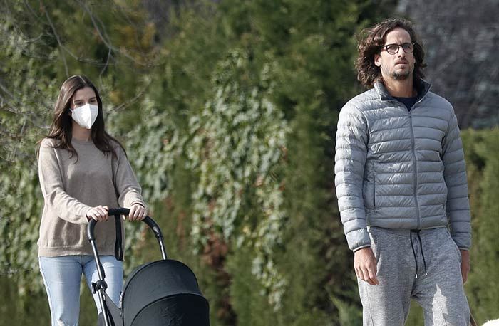 Feliciano López de paseo con Sandra Gago