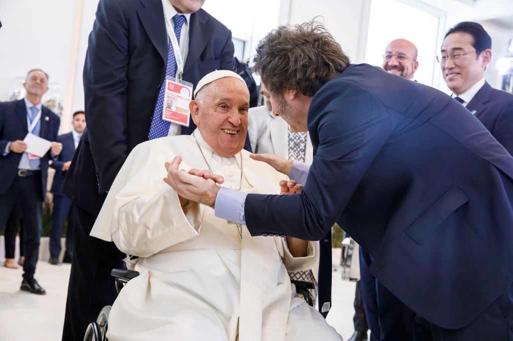 El presidente argentino Javier Milei saludó al Papa Francisco en un encuentro en junio de 2024