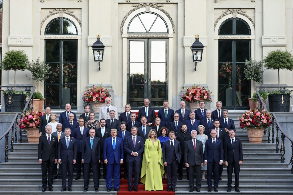 La reina Máxima con un mono verde lima captó todas las miradas en la cena de la OTAN en junio de 2025