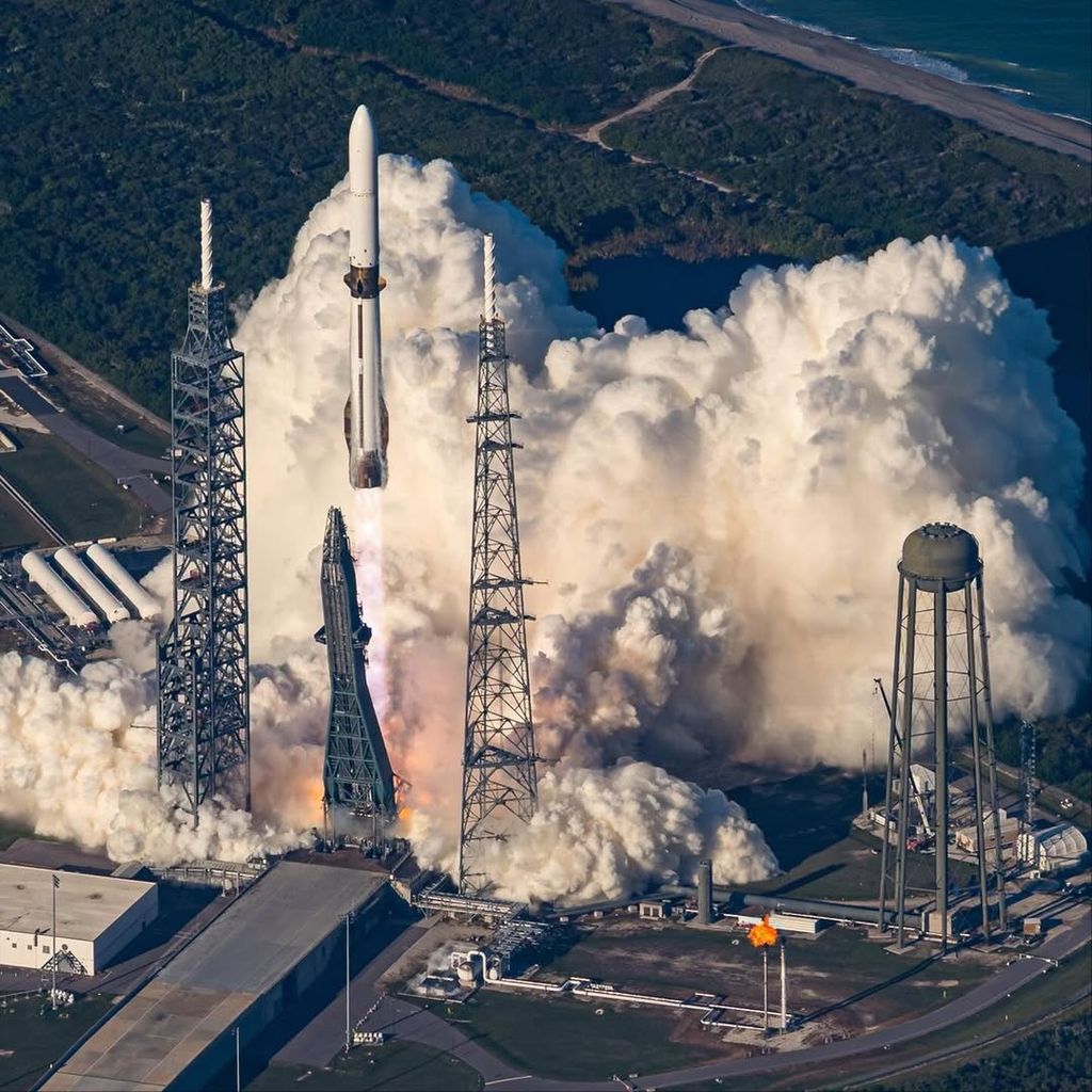 Lanzamiento desde Cabo Cañaveral (Florida)
