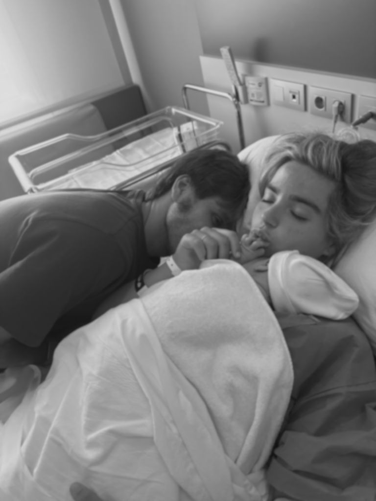 Paty Sánchez-Flores y Javier Millet ya son padres por primera vez