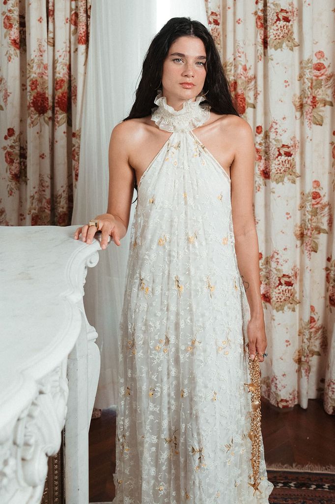 Vestido de novia de flores bordadas de Inmaclé