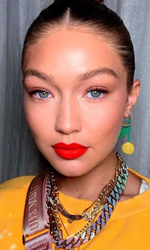 Gigi Hadid con brow lamination