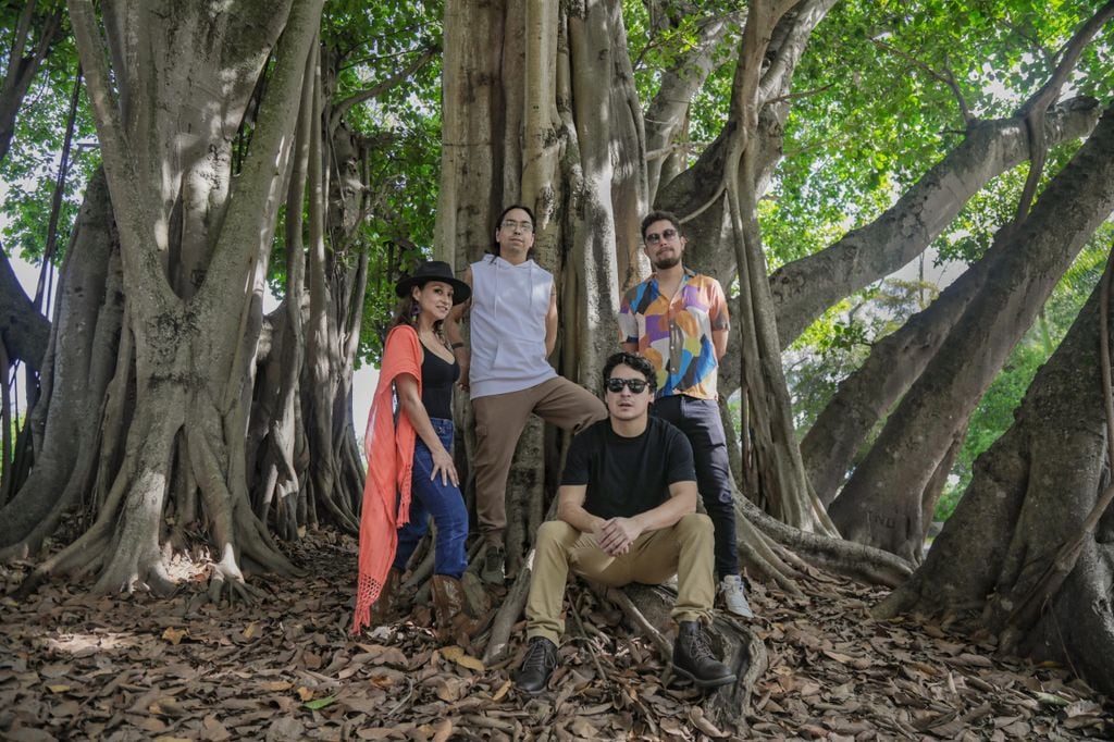 El disco incluye ritmos latinos mezclados en perfecta armonía que no querrás dejar de escuchar 