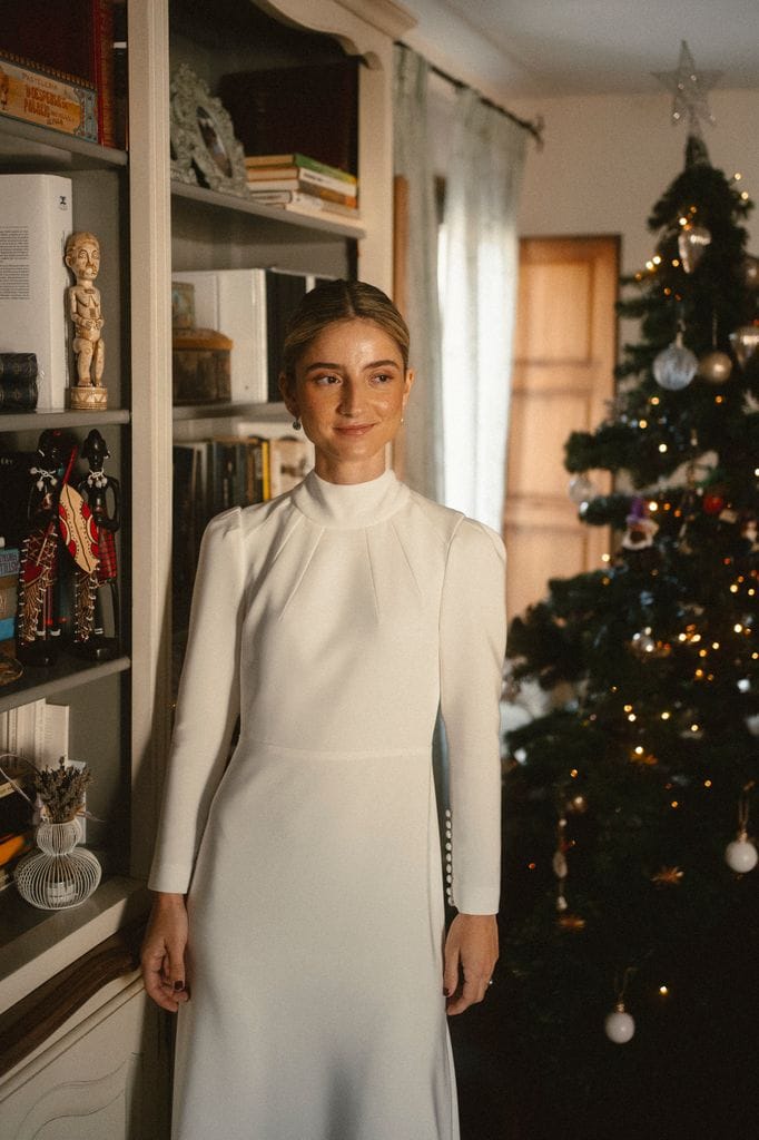 Elima con vestido de novia de invierno de Cherubina