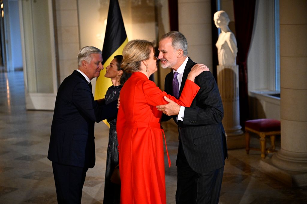 Los reyes Felipe y Matilde de Bélgica en el Palacio Real de Bruselas para recibir a los reyes Felipe y Letizia 