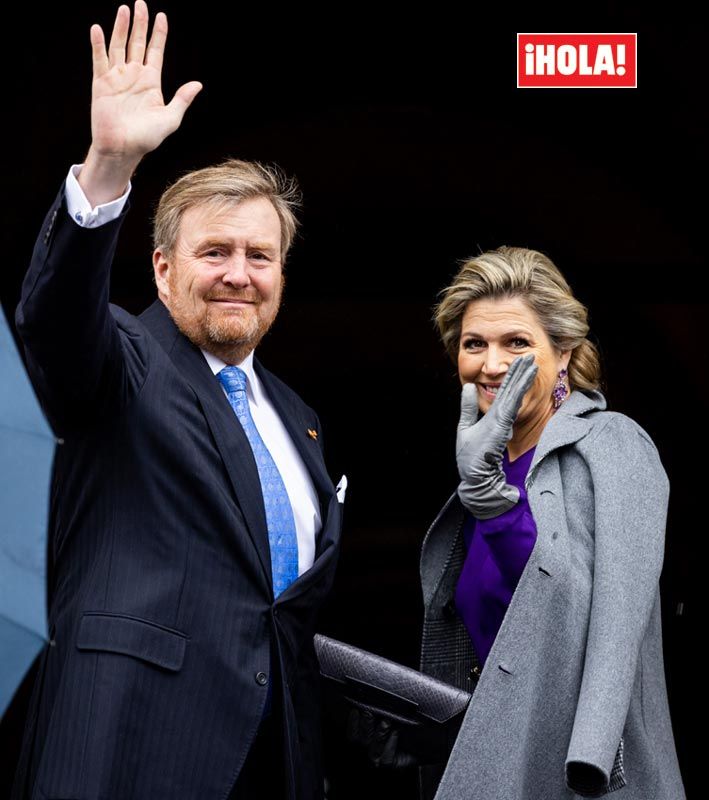 Máxima y Guillermo de Paises Bajos en la plaza de Dam de Ámsterdam