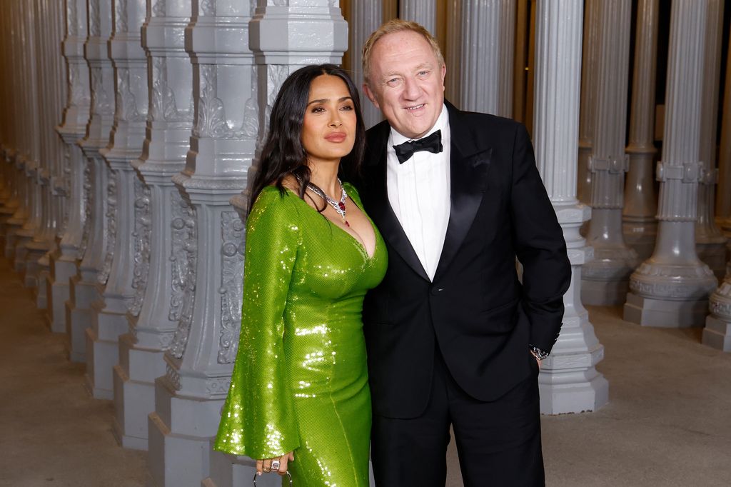 Salma Hayek-Pinault y Francois-Henri Pinault en la LACMA Art+Film Gala 2025 en Los Ángeles, California.