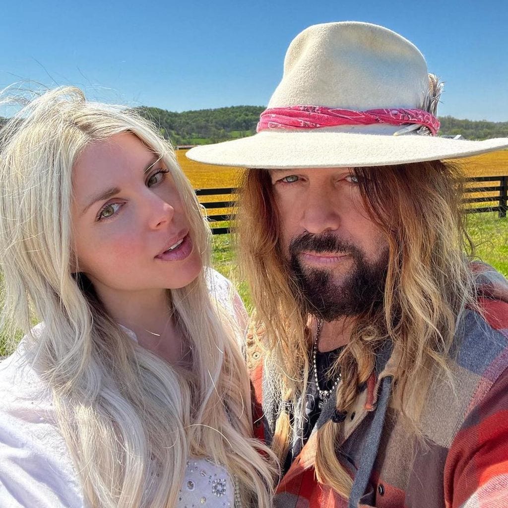 Billy Ray Cyrus y su mujer Firerose