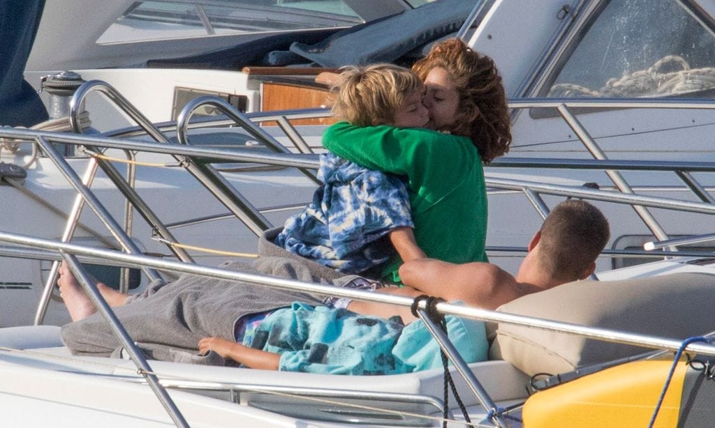 shakira gerard piqu y sus hijos