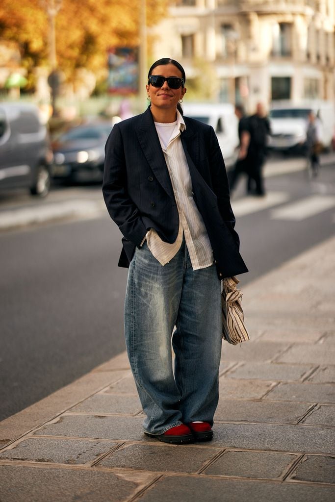 Se trata de un fit relajado e icónico.