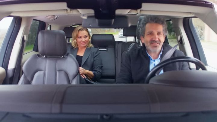 Avance de 'Hermanos': Orhan acepta el trabajo como chófer de Sevval por un sueldo vergonzoso