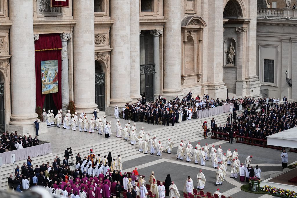 Entronización Papa León XIV      
