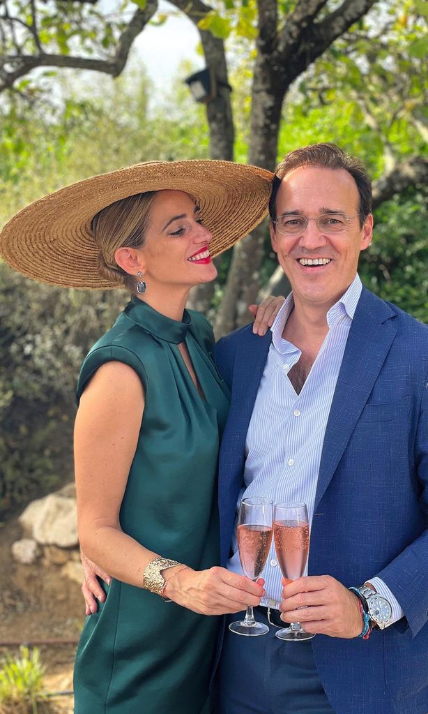 Teresa Baca y su marido HOLA4097