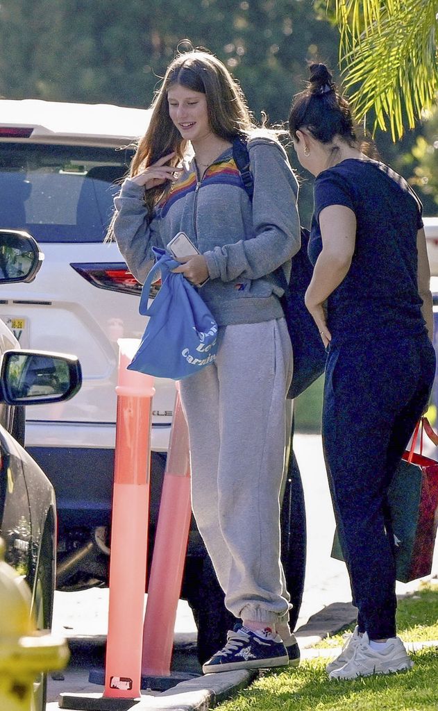 Vivian Brady, quien cumplió 13 años en diciembre, lució visiblemente más alta.