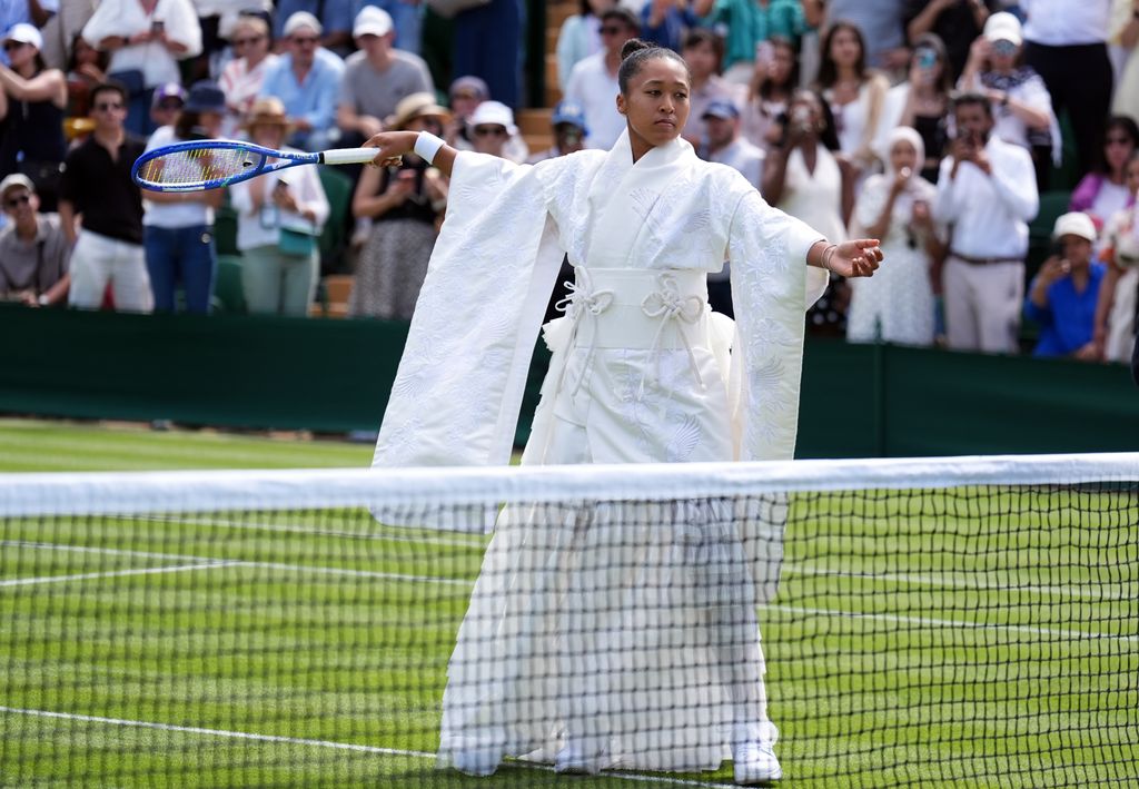Naomi Osaka se prepara para enfrentarse a Elsa Jacquemot en Wimbledon.