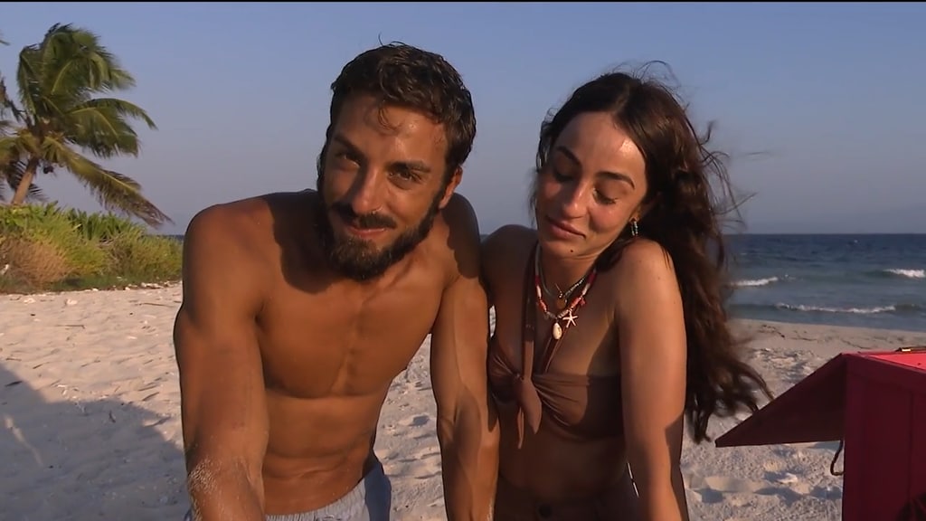 Ana Solma visita a su pareja Borja Gozález en Supervivientes