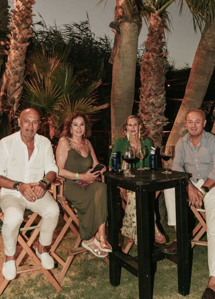 Ana Rosa Quintana con su marido Juan Muñoz en el Festival Flamenco Trocadero en Sotogrande