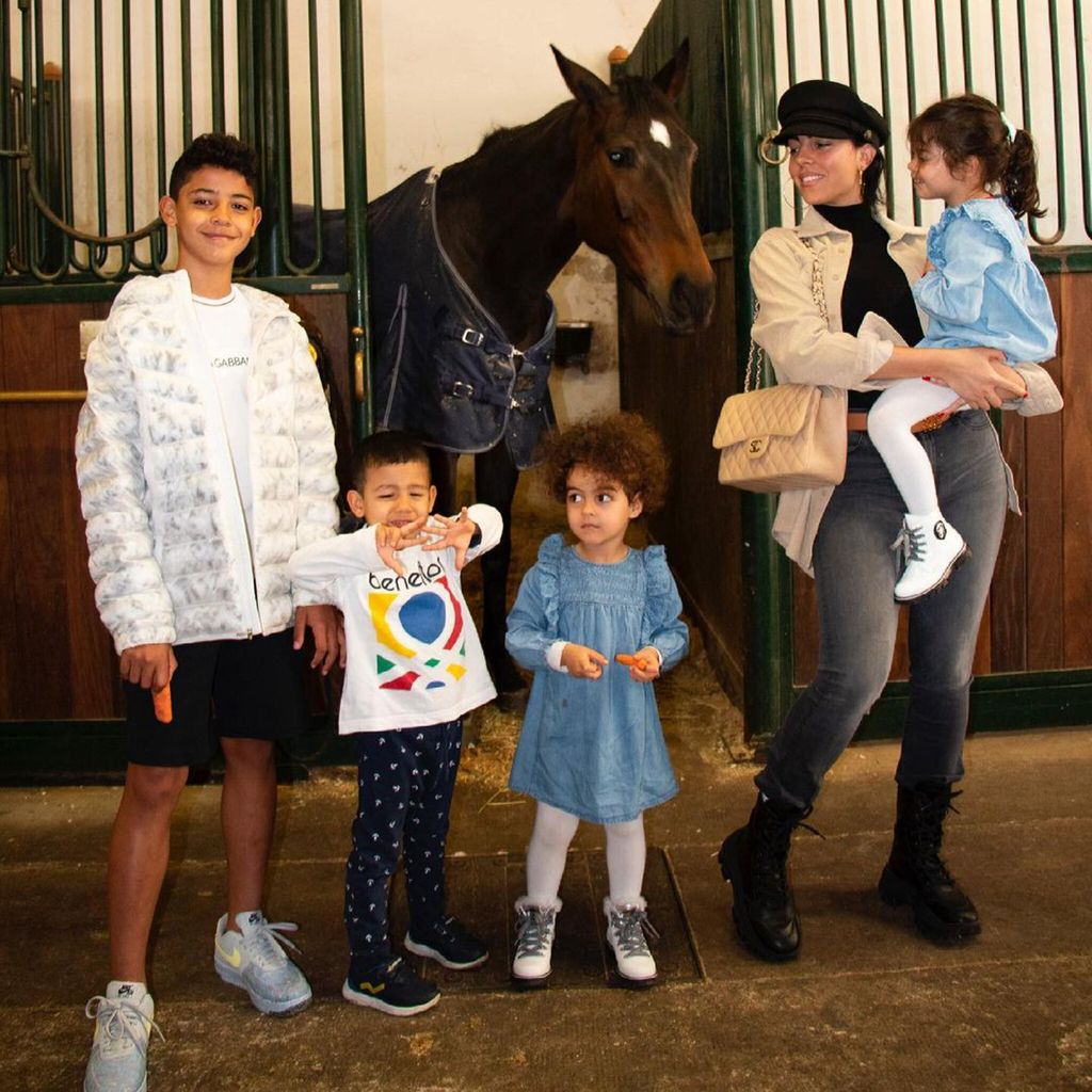 georgina rodr guez y sus hijos
