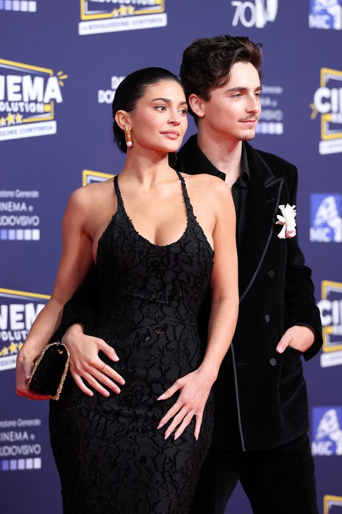 Kylie Jenner y Timothée Chalamet hacen su debut de alfombra roja juntos en Italia