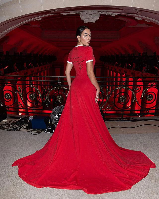 Georgina desfilando en la Semana de la Moda de París