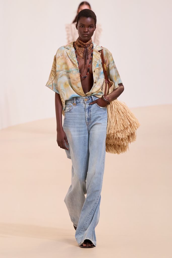 Los vaqueros más icónicos de Jane Birkin son tendencia