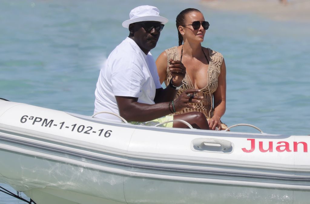El deportista Michael Jordan y Yvette Prieto