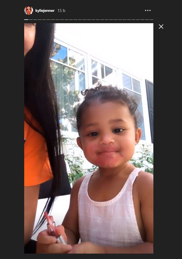 Stormi y Kylie Jenner en Instagram