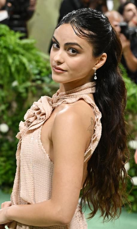 camila mendes