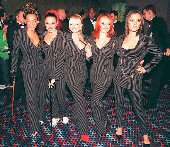 Victoria Beckhan con las Spice Girls en los años 90