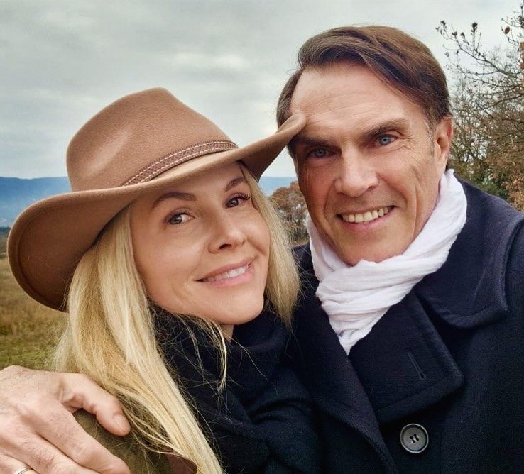 Los Príncipes de Orleans están emocionados por la llegada de su primer hijo en común