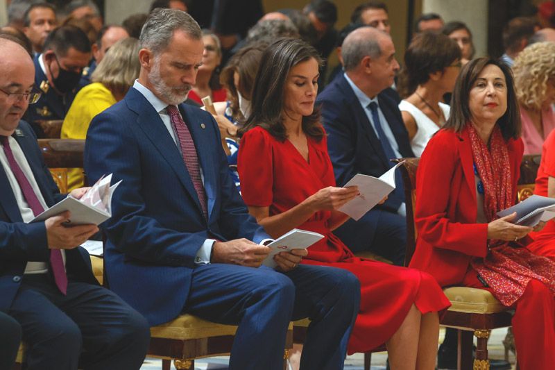 Los Reyes con Margarita Robles