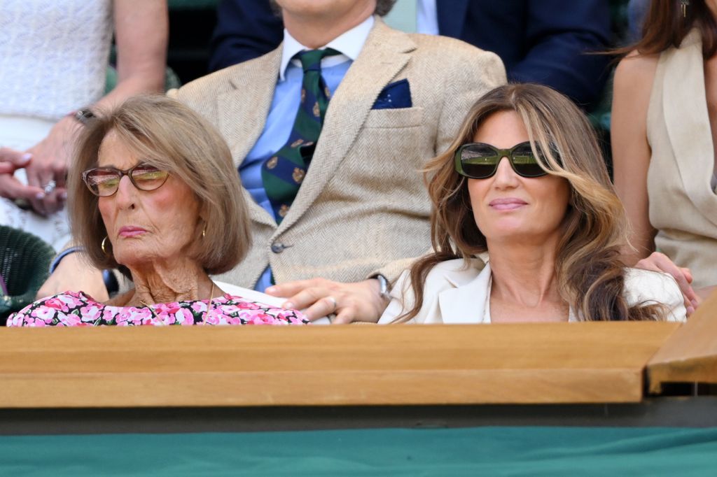 Lady Annabel Goldsmith y su hija Jemima Goldsmith en Wimbledon, en 2025