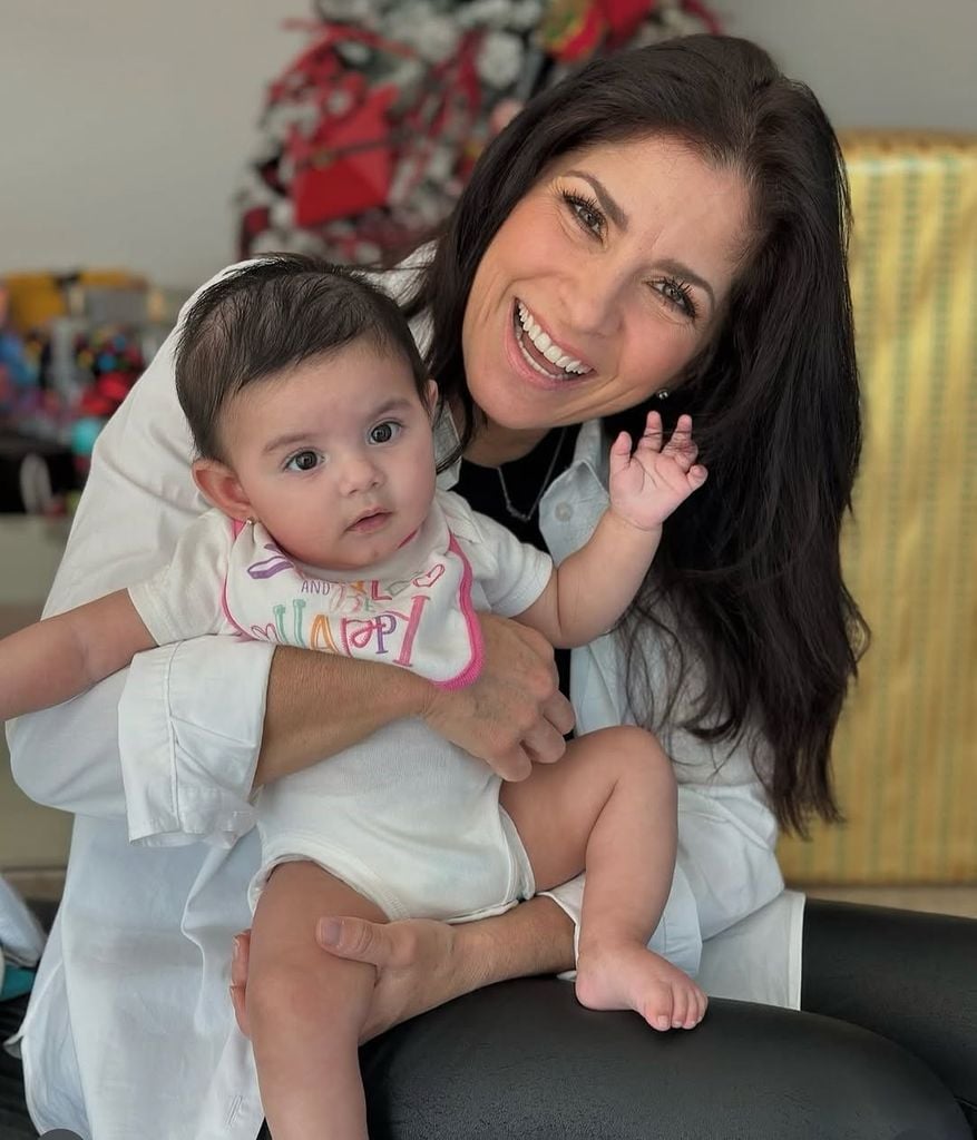 Alessandra reaccionó a las  nuevas fotos de Tessa.
