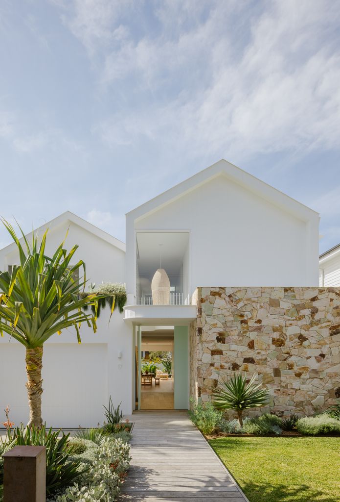 Fachada de una casa perfecta para el verano