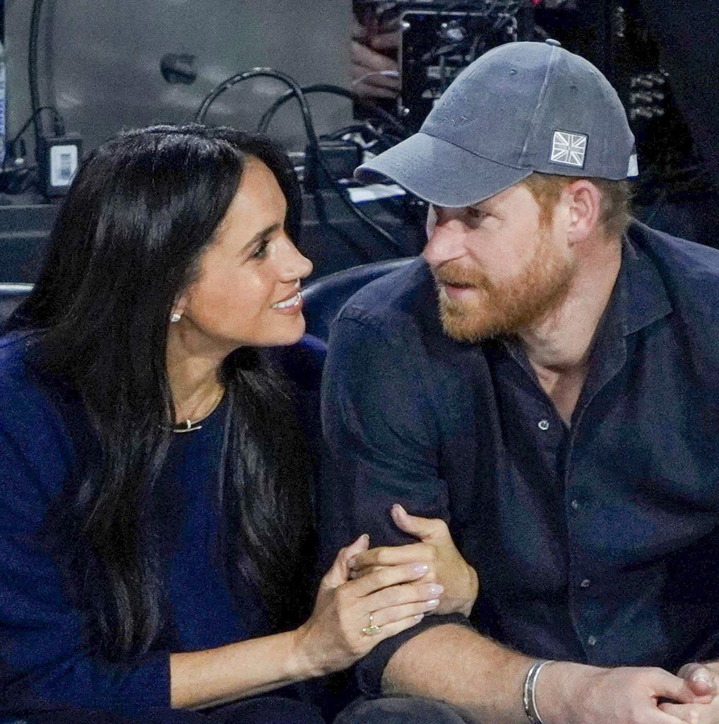 Harry hizo un guiño al Reino Unido a usar una gorra con un detalle especial